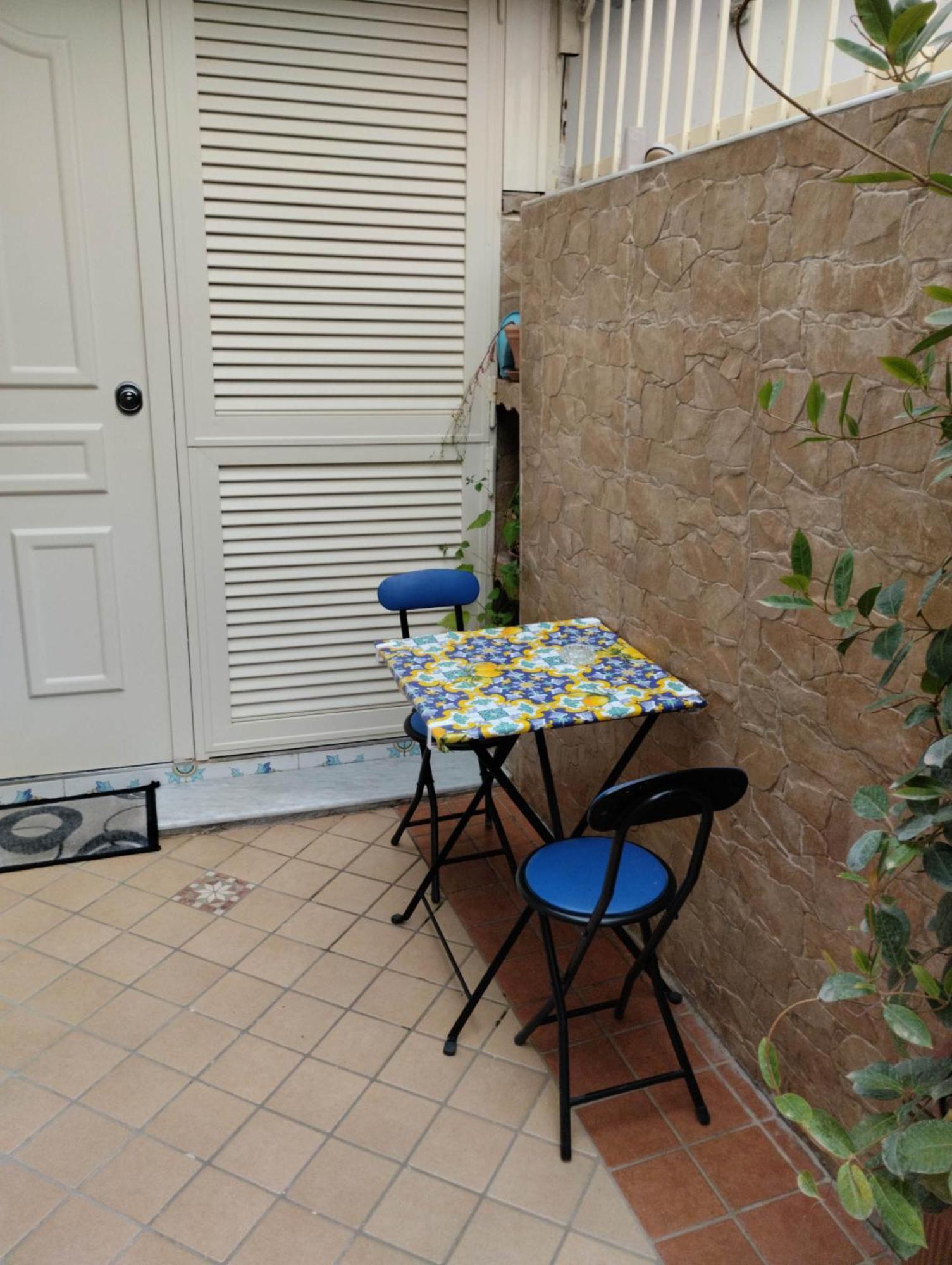 La Stanza Di Penelope Apartment Napoli Bagian luar foto